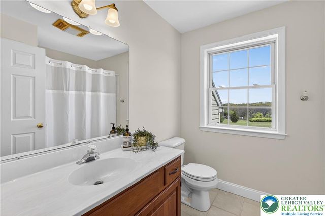 353 Farmington Road, Upper Macungie Twp, PA 18031