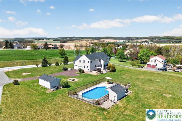 353 Farmington Road, Upper Macungie Twp, PA 18031