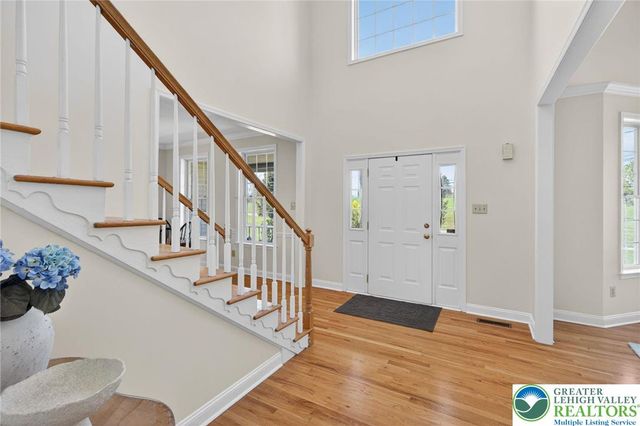 353 Farmington Road, Upper Macungie Twp, PA 18031