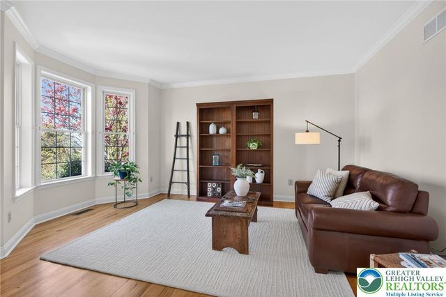353 Farmington Road, Upper Macungie Twp, PA 18031