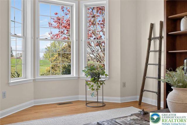 353 Farmington Road, Upper Macungie Twp, PA 18031
