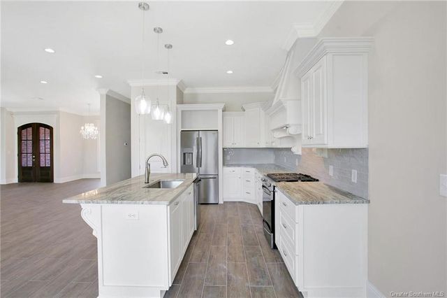 6508 White Oleander Circle W, Lake Charles, LA 70605