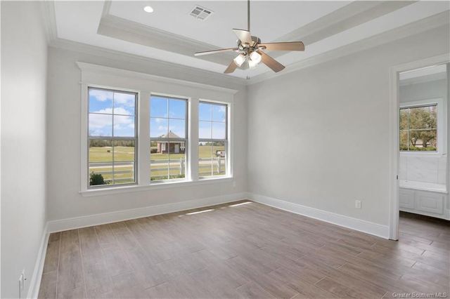 6508 White Oleander Circle W, Lake Charles, LA 70605