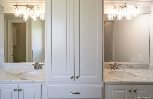 6508 White Oleander Circle W, Lake Charles, LA 70605