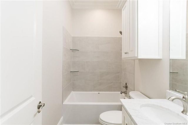 6508 White Oleander Circle W, Lake Charles, LA 70605