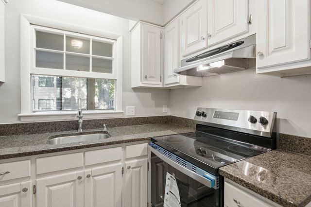 3000 Hillsboro Pike Apt 8, Nashville, TN 37215