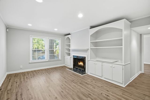 3000 Hillsboro Pike Apt 8, Nashville, TN 37215