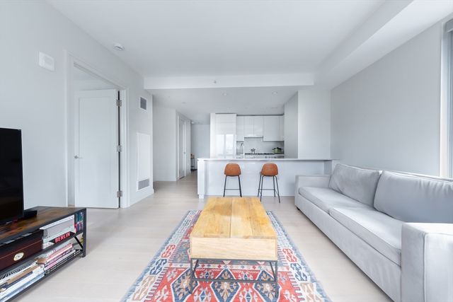 135 Seaport Blvd 1607, Boston, MA 02210