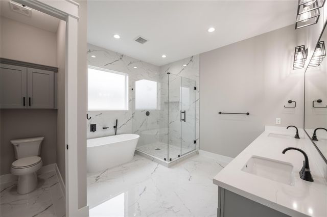 1016 E 32nd, Houston, TX 77022