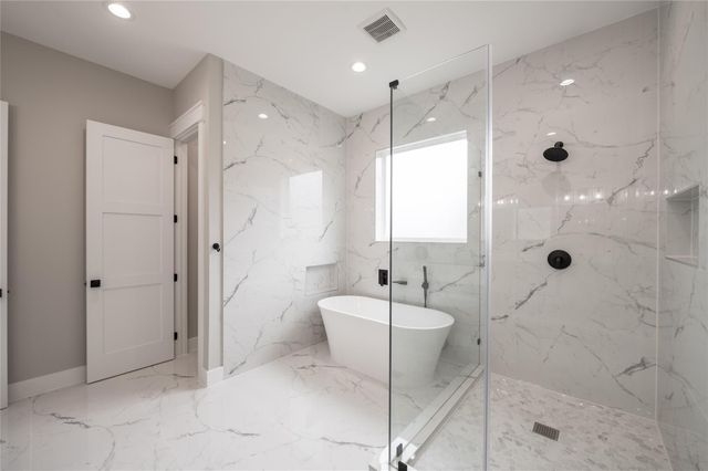 1016 E 32nd, Houston, TX 77022