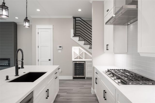 1016 E 32nd, Houston, TX 77022