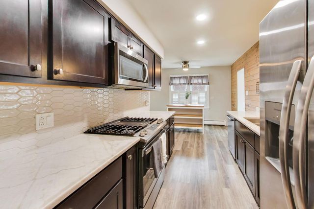 9309 S Lawndale Avenue, Evergreen Park, IL 60805