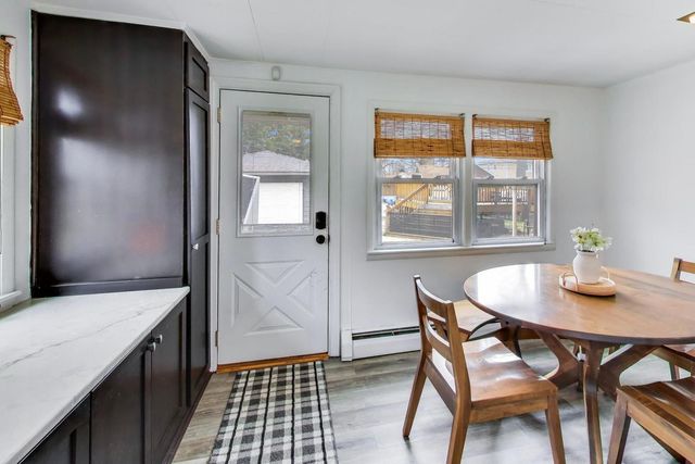 9309 S Lawndale Avenue, Evergreen Park, IL 60805