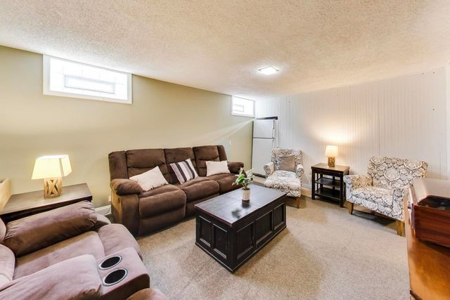 9309 S Lawndale Avenue, Evergreen Park, IL 60805