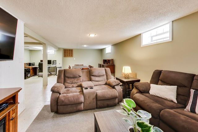 9309 S Lawndale Avenue, Evergreen Park, IL 60805