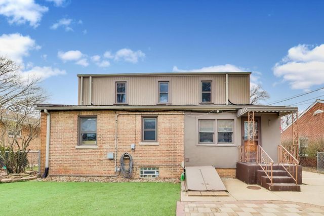 9309 S Lawndale Avenue, Evergreen Park, IL 60805