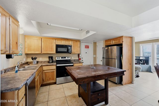 918 E MILLETT Avenue, Mesa, AZ 85204