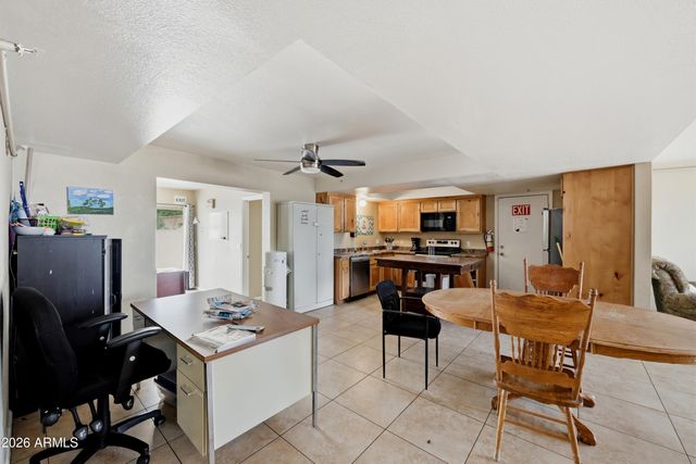 918 E MILLETT Avenue, Mesa, AZ 85204