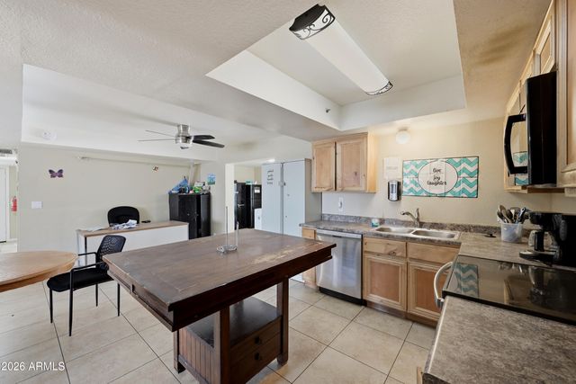 918 E MILLETT Avenue, Mesa, AZ 85204