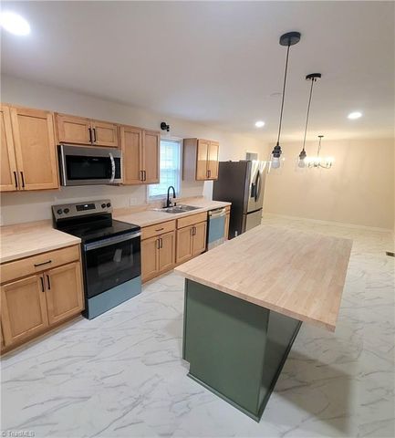 1737 Amos Street, Reidsville, NC 27320