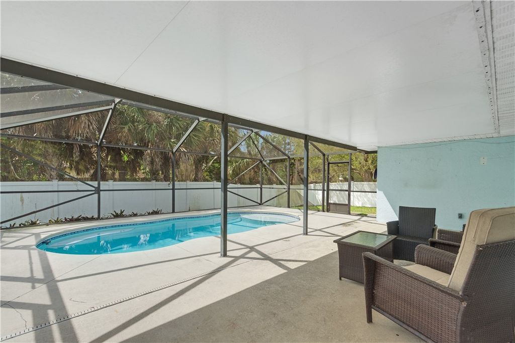 841 Tarpon Avenue, Sebastian, FL 32958