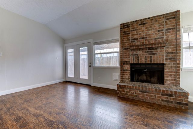 4814 Big Reef Drive, Bacliff, TX 77518