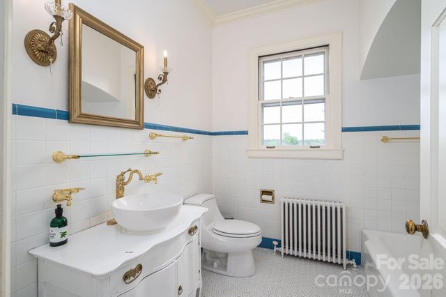 1233 General Hoke Drive, Lincolnton, NC 28092