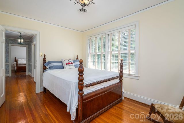 1233 General Hoke Drive, Lincolnton, NC 28092