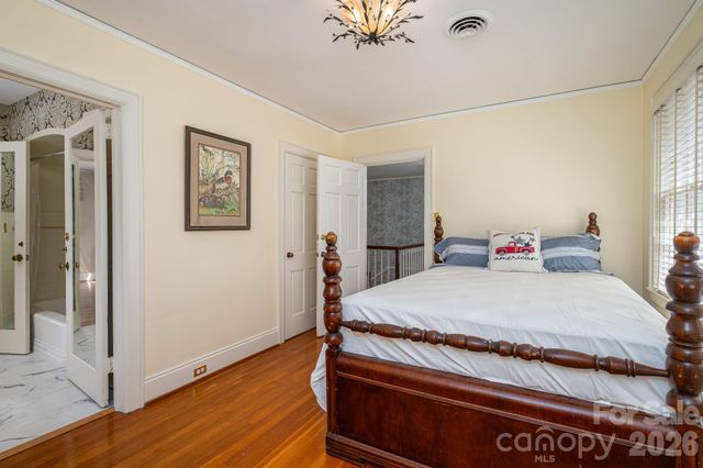 1233 General Hoke Drive, Lincolnton, NC 28092