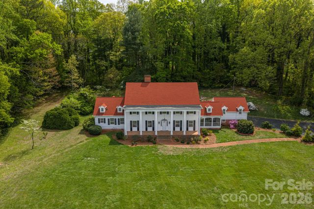1233 General Hoke Drive, Lincolnton, NC 28092