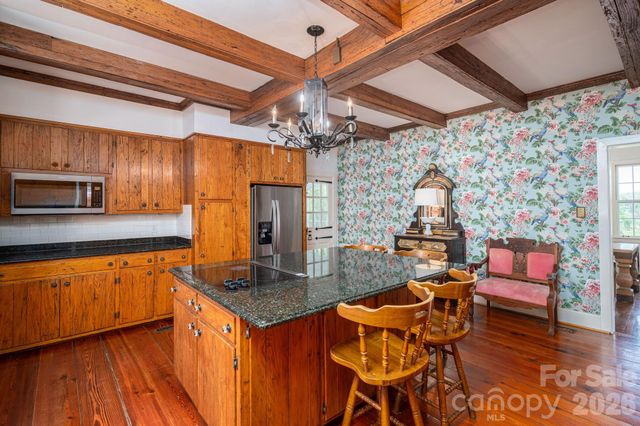 1233 General Hoke Drive, Lincolnton, NC 28092
