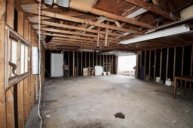 2177 Shopiere Road, Beloit, WI 53511