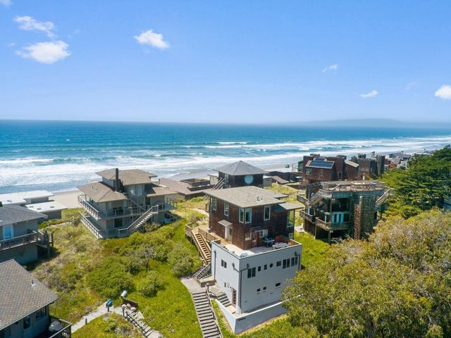 127 Cormorant Way, Watsonville, CA 95076