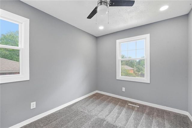 16916 HART Avenue, Independence, MO 64055