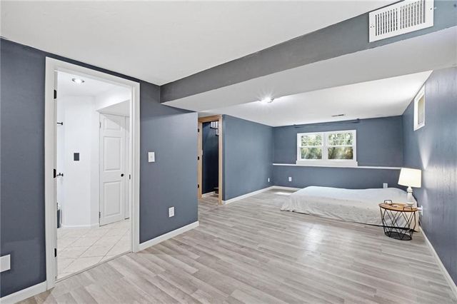 16916 HART Avenue, Independence, MO 64055