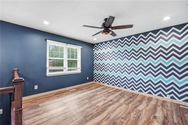 16916 HART Avenue, Independence, MO 64055