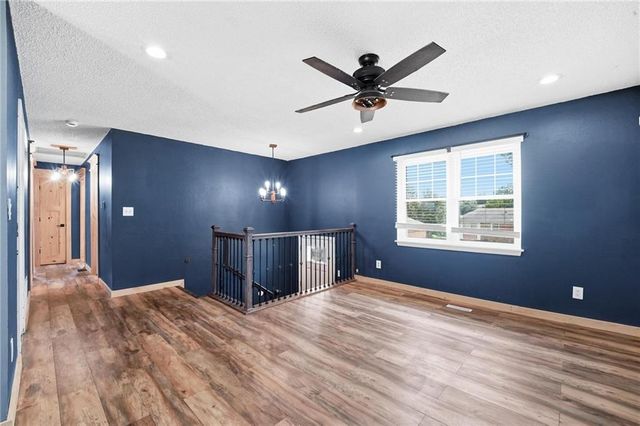 16916 HART Avenue, Independence, MO 64055