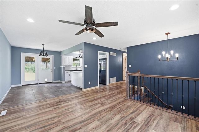 16916 HART Avenue, Independence, MO 64055