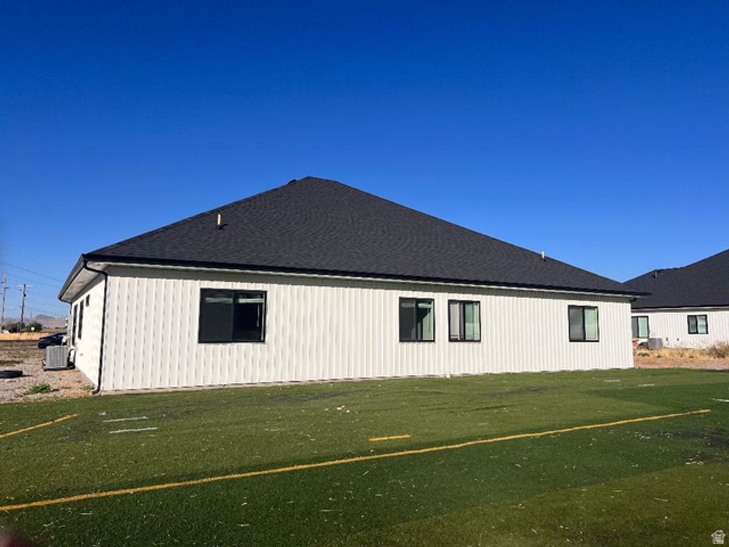 Image 10 of property listing at 6932 N 2750 W, Honeyville, UT 84314