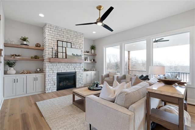 25198 W 141st Street, Olathe, KS 66061