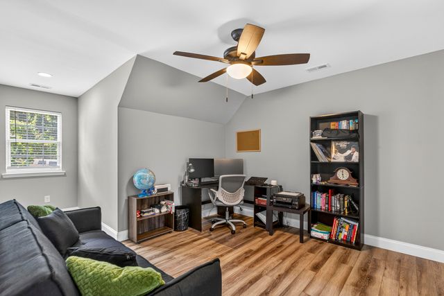 1329 Greenwood Road, Chattanooga, TN 37411