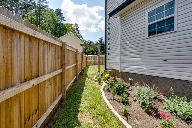 1329 Greenwood Road, Chattanooga, TN 37411