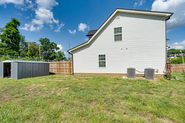 1329 Greenwood Road, Chattanooga, TN 37411