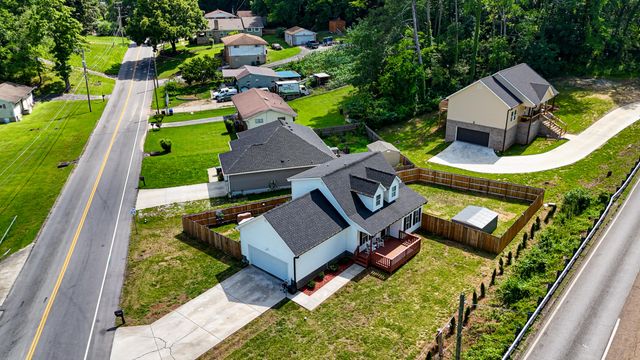 1329 Greenwood Road, Chattanooga, TN 37411