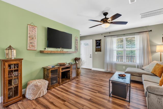 1329 Greenwood Road, Chattanooga, TN 37411