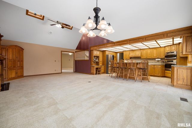 15 PENNSYLVANIA Court, Morton, IL 61550