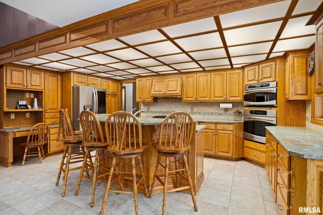 15 PENNSYLVANIA Court, Morton, IL 61550