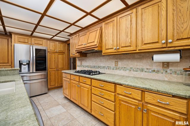 15 PENNSYLVANIA Court, Morton, IL 61550