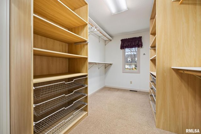 15 PENNSYLVANIA Court, Morton, IL 61550