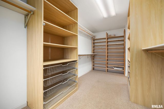 15 PENNSYLVANIA Court, Morton, IL 61550